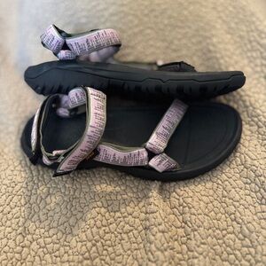 Teva Hurricane XLT2 Women's Sport Sandals in Black and Light Purple Pattern